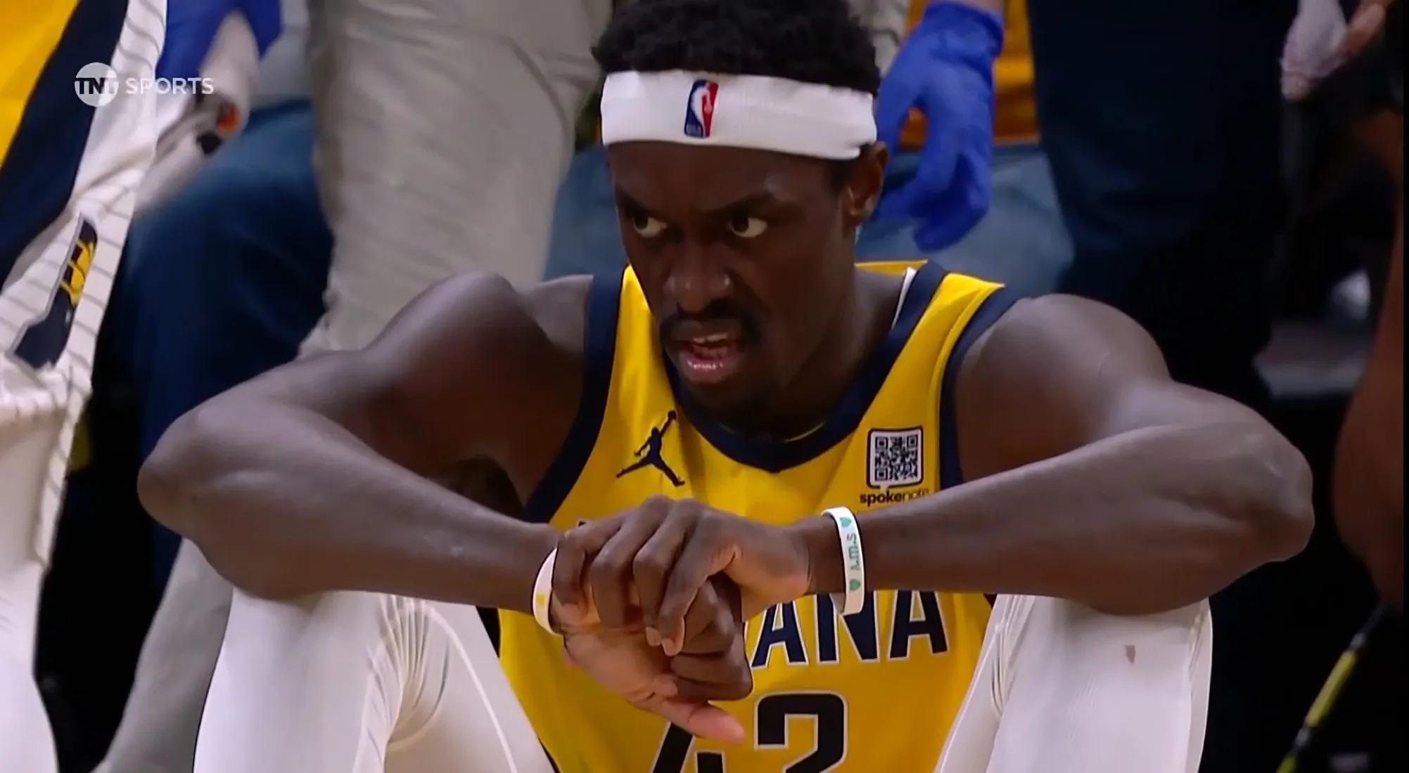 爱游戏APP-西亚卡姆在G2比赛中大比分获胜，刷新纪录引发热议！赢得满堂喝彩的简单介绍