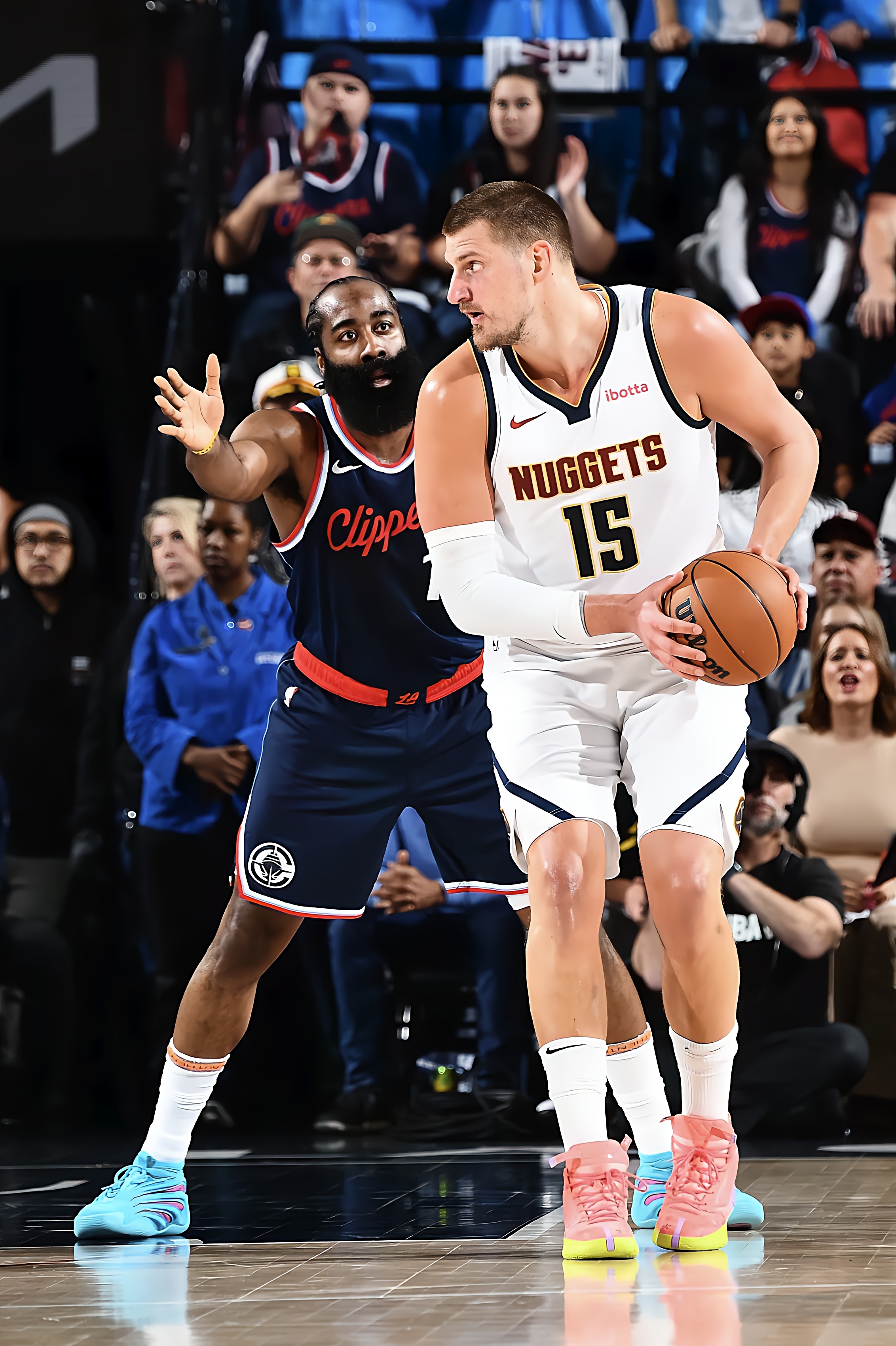 爱游戏-关于赛后突围战来临，丹佛掘金围绕NBA常规赛临场应变，气氛紧张，细节决定成败的信息