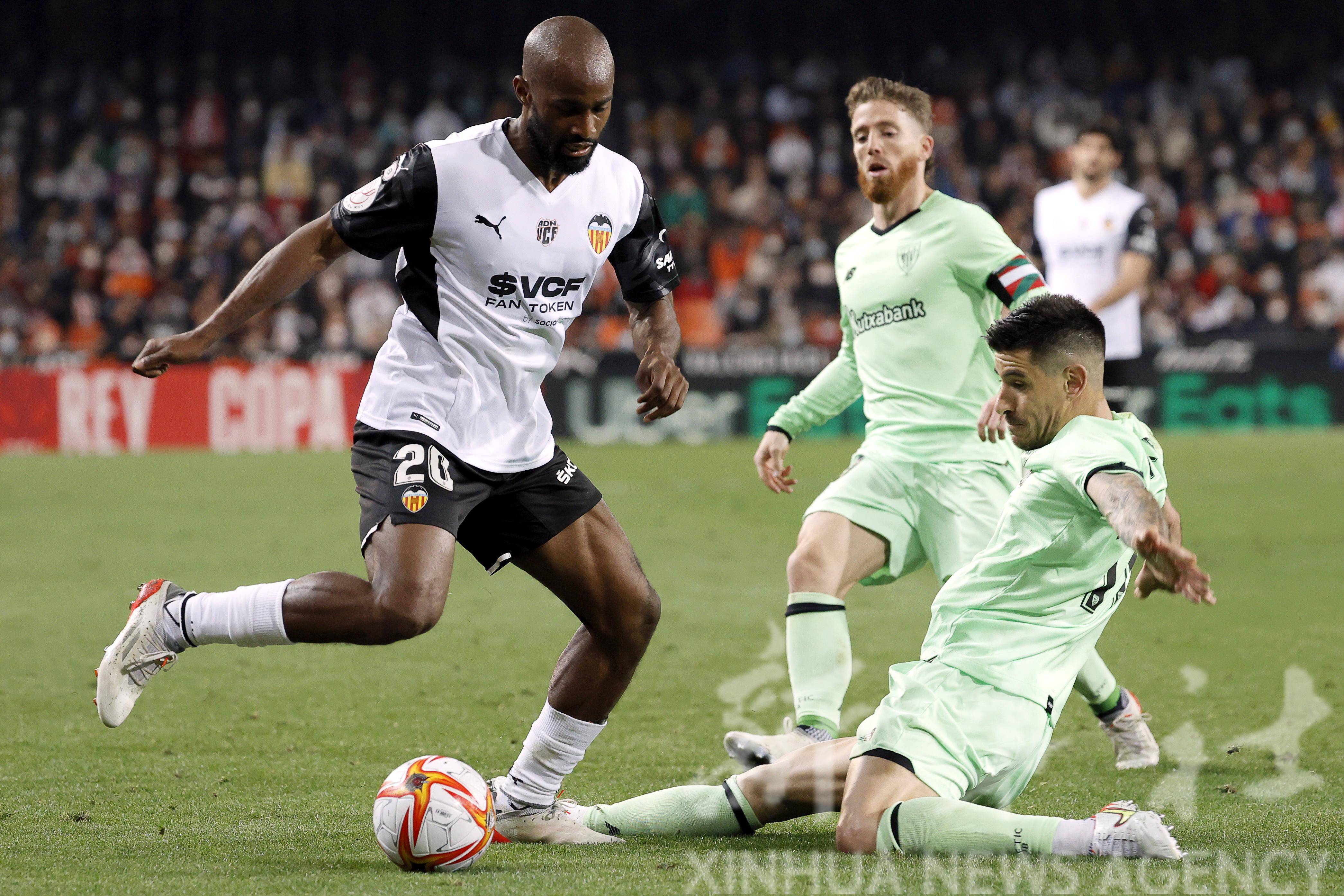 爱游戏APP-集结日新疆广汇调整名单以备国王杯，门线救险环节打磨，态度坚定，年轻球员得到机会的简单介绍